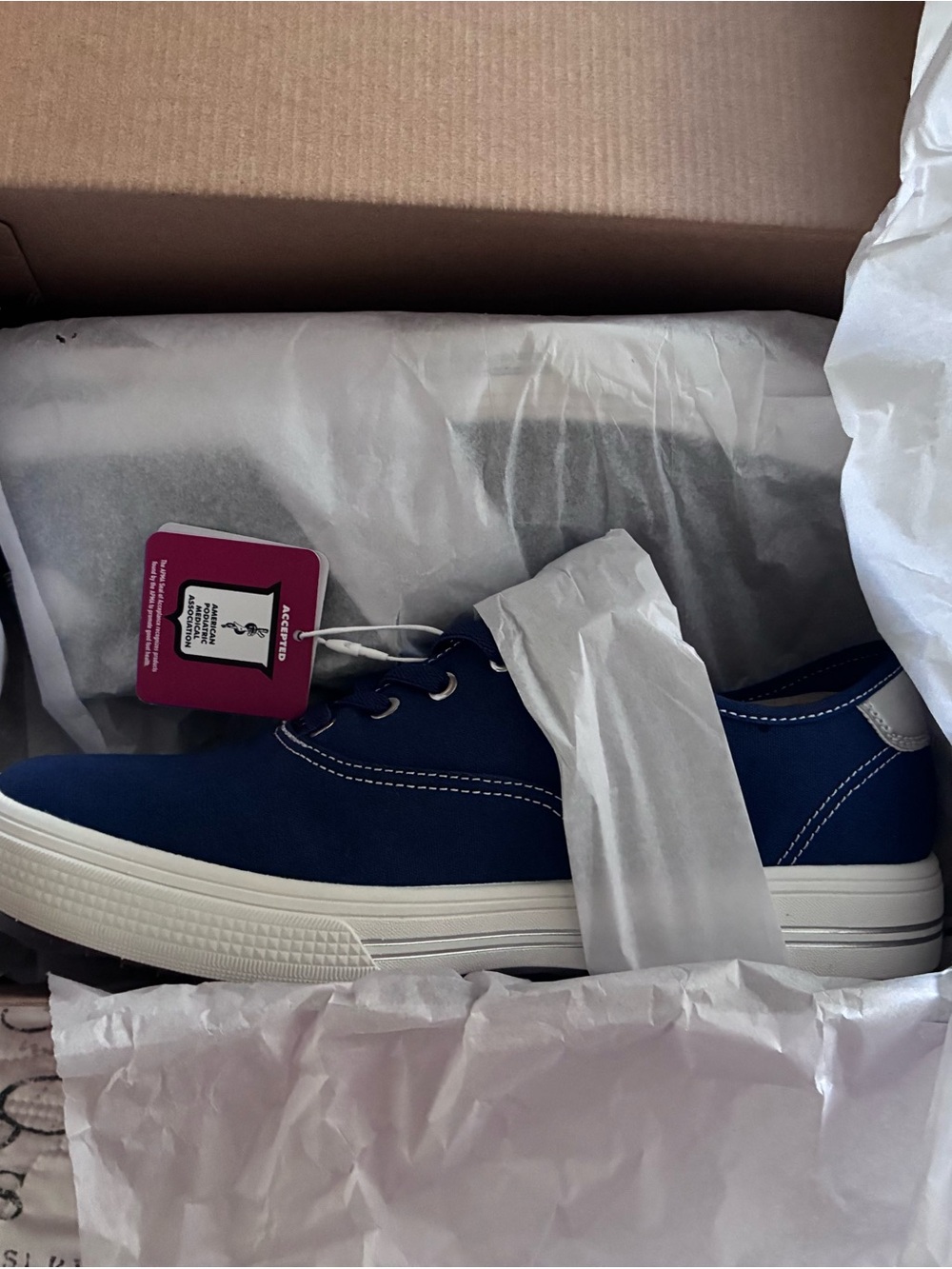 Skechers Women's Shoe Box in White and Navy Blue with silver accent. - Picture 7 of 7